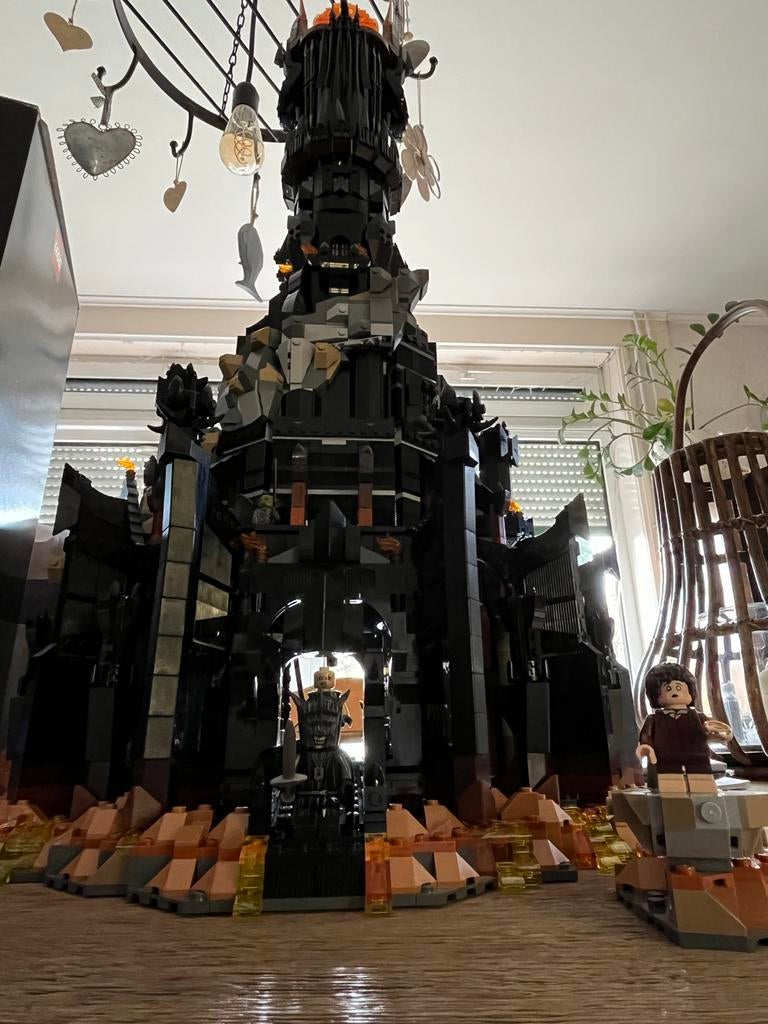 Lego 10333 Barad-dûr - The Lord of the Rings, Kinderen en Baby's, Speelgoed | Duplo en Lego, Ophalen, Zo goed als nieuw, Complete set