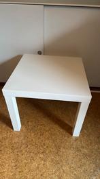 Te koop, witte bijzettafel Ikea Lack, Ophalen, 50 tot 100 cm, Vierkant, Zo goed als nieuw
