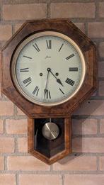 Mechanische wandklok West Germany – slaat hele & halve uren, Antiek en Kunst, Antiek | Klokken, Ophalen of Verzenden