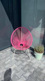 Tuinstoel draadstoel rotan roze pink met wit onderstel, Ophalen, Zo goed als nieuw, Rotan
