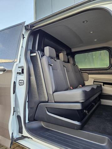 Dubbele cabine voor de Ford Transit Custom beschikbaar voor biedingen
