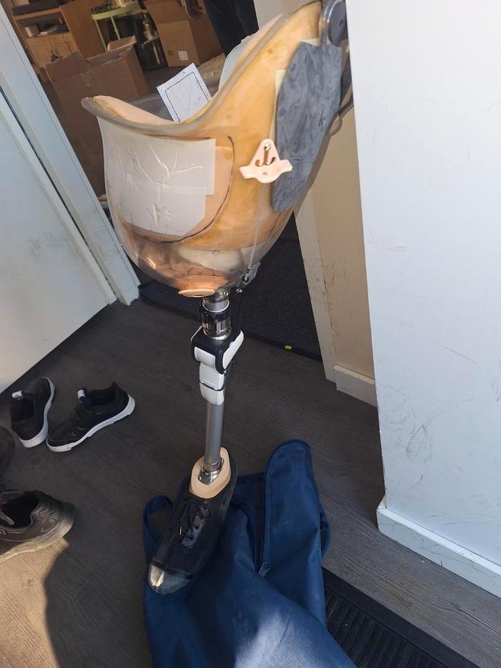 Gebruikte beenprothese in goede staat, Diversen, Rollators, Gebruikt, Ophalen of Verzenden