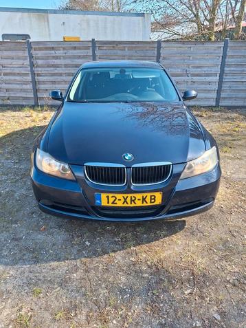 BMW 3-Serie 2.0 318 I Touring 2007 Blauw beschikbaar voor biedingen