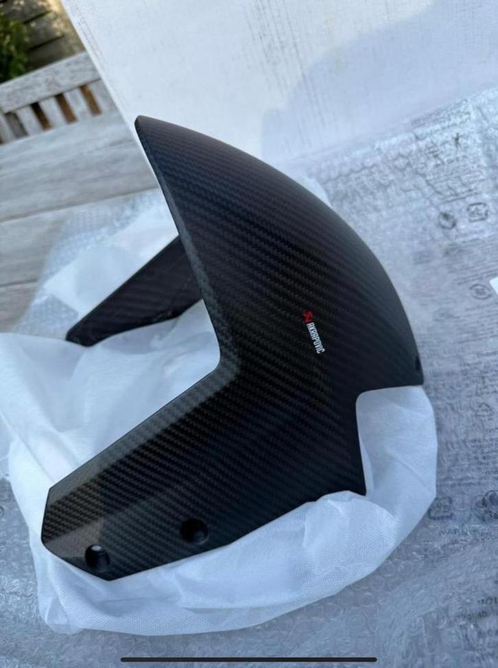 KTM Superduke 1290R Powerparts Akrapovic Carbon Spatbord!, Motoren, Accessoires | Overige, Zo goed als nieuw, Ophalen of Verzenden