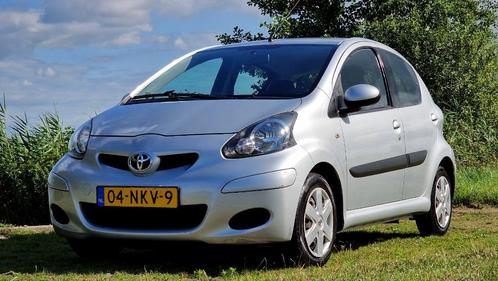 Super nette Toyota Aygo 1.0 12V Vvt-i 5DRS 2010 Grijs, Auto's, Toyota, Particulier, Aygo, Airbags, Airconditioning, Centrale vergrendeling