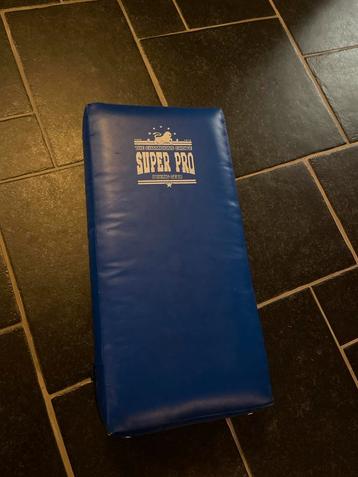 Super Pro Boxkussen beschikbaar voor biedingen