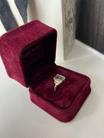 Anna + Nina Ruby Ring Limited Edition, Ophalen, Zo goed als nieuw, 17 tot 18, Met edelsteen