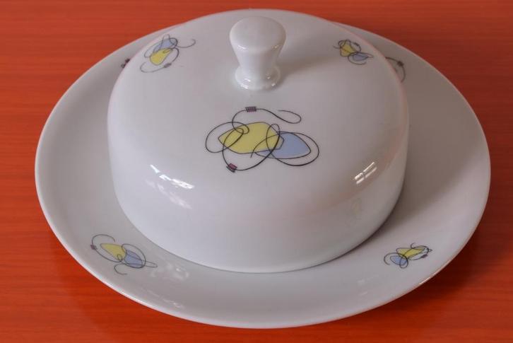 Retro vintage ronde jaren 50 / 60 porseleinen botervloot, Huis en Inrichting, Keuken | Servies, Zo goed als nieuw, Overige typen