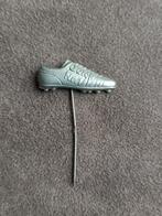 Speldje voetbalschoen Quick nr 1, Verzamelen, Ophalen of Verzenden, Gebruikt