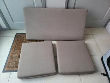 Taupe Regenbestandige Kussen set  beschikbaar voor biedingen