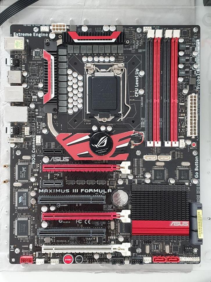 ASUS ROG Maximus III Formula moederbord (Intel 1156, P55), Computers en Software, Moederborden, Gebruikt, Intel, DDR3, Ophalen of Verzenden