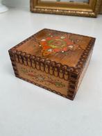 Vintage Houten Doosje met Pyrografie, Ophalen of Verzenden