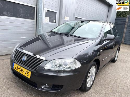 Fiat Croma 2.2-16V-Leder-Clima-Cruise-LmVelgen-Xenon-New APK, Auto's, Fiat, Bedrijf, Te koop, Croma, ABS, Airbags, Airconditioning