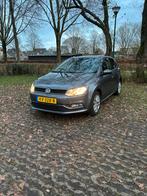 Volkswagen Polo 1.2 TSI 66KW 2016 Grijs, Auto's, Voorwielaandrijving, Stof, 40 €/maand, 4 cilinders