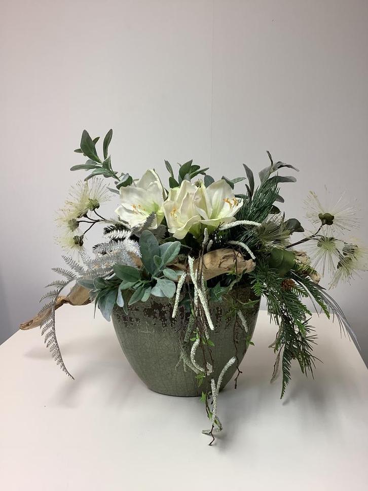 Mooi breed wit stuk in stenen ovalen schaal 60 hoog / 70 br., Huis en Inrichting, Woonaccessoires | Kunstplanten en Kunstbloemen