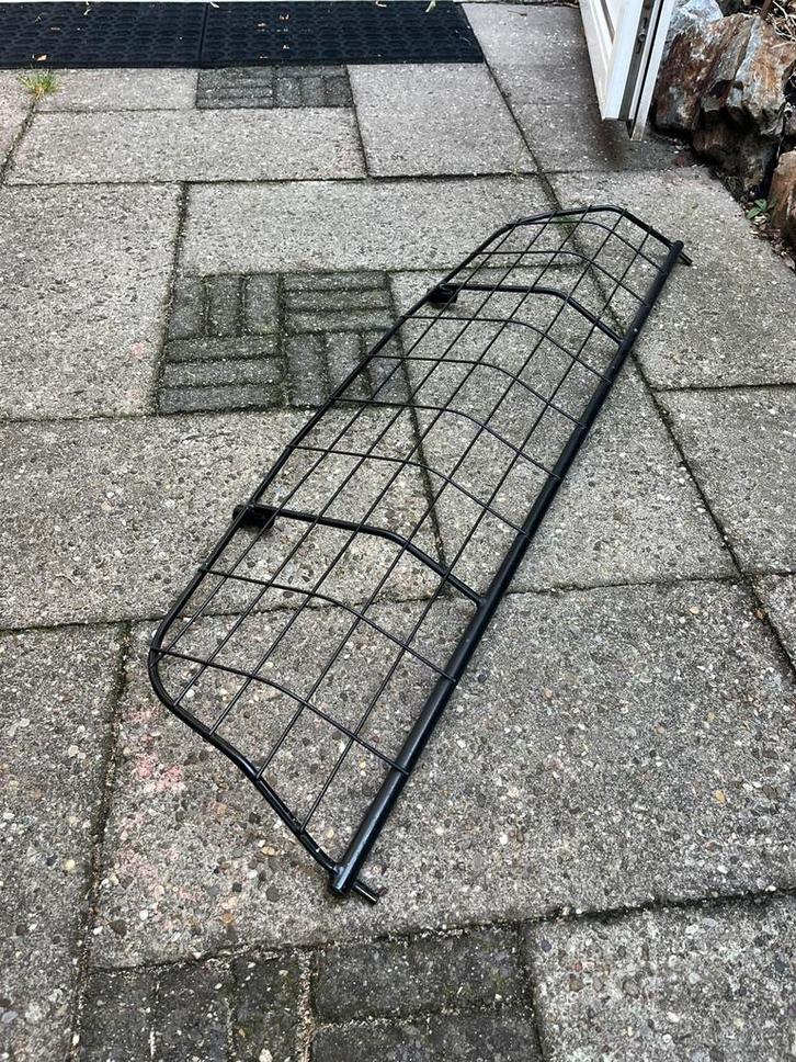 Uniek! Hondenrek Saab 900 (NG) / 9-3 (OG) Hatchback en Coupé, Auto diversen, Hondenrekken, Zo goed als nieuw, Ophalen