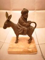 Zwaar bronze beeldje op marmer, Ophalen of Verzenden, Brons