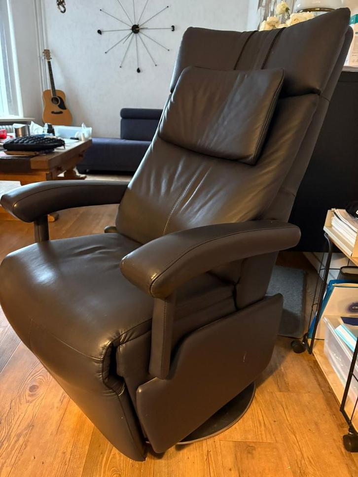 Fitform Sta Op Stoel - Blauw Leder - Zeer Goede Staat, Huis en Inrichting, Fauteuils, Zo goed als nieuw, Leer, 50 tot 75 cm, 75 tot 100 cm