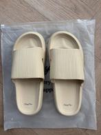 Happy Flops Slippers Beige - Nieuw!, Ophalen of Verzenden, Nieuw, Beige, Slippers