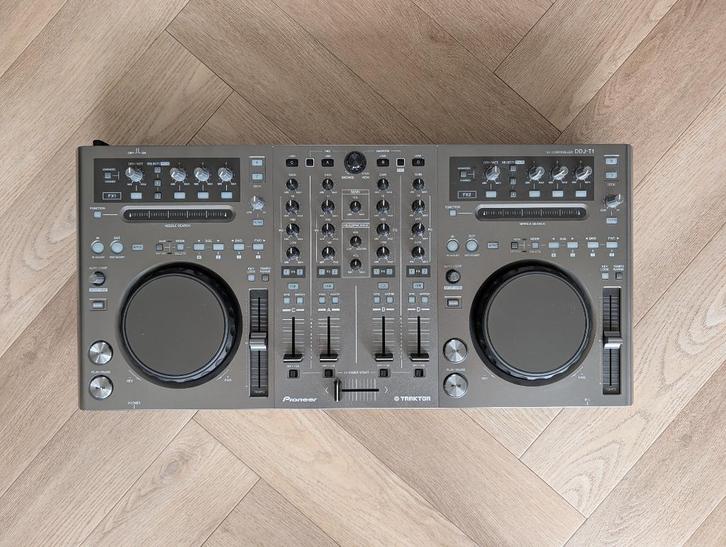 Pioneer DDJ-T1 4-kanaals dj controller, Muziek en Instrumenten, Dj-sets en Draaitafels, Gebruikt, Dj-set, Pioneer, Ophalen