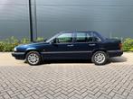 Volvo 850 2.0 uniek goed onderhouden youngtimer, Auto's, Volvo, Gebruikt, 1984 cc, Blauw, Leder en Stof