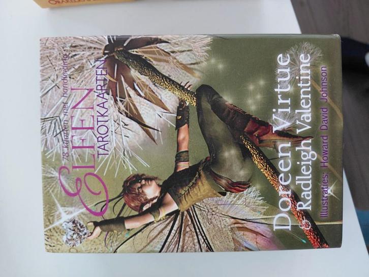 Doreen Virtue - Elfen tarotkaarten, Boeken, Esoterie en Spiritualiteit, Zo goed als nieuw, Overige typen, Tarot of Kaarten leggen