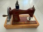 Vintage klein mini naaimachine zgan, Antiek en Kunst, Antiek | Naaimachines, Ophalen