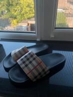 Burberry Slippers, Slippers, Beige, Nieuw, Ophalen of Verzenden