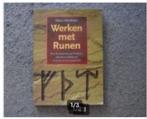 Werken met Runen Klaus Wurthner, Boeken, Achtergrond en Informatie, Klaus Wurthner, Ophalen of Verzenden, Zo goed als nieuw