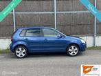 Volkswagen Polo 1.4-16V SPORTLINE NAP/NWE APK/NETTE AUTO/LM, Voorwielaandrijving, Gebruikt, 4 cilinders, Blauw