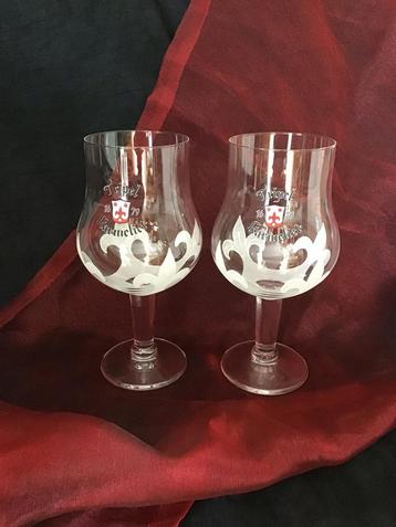 2 Karmeliet tripel bierglazen beschikbaar voor biedingen