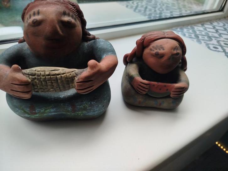 Handgemaakte beeldjes set, Antiek en Kunst, Kunst | Beelden en Houtsnijwerken, Ophalen