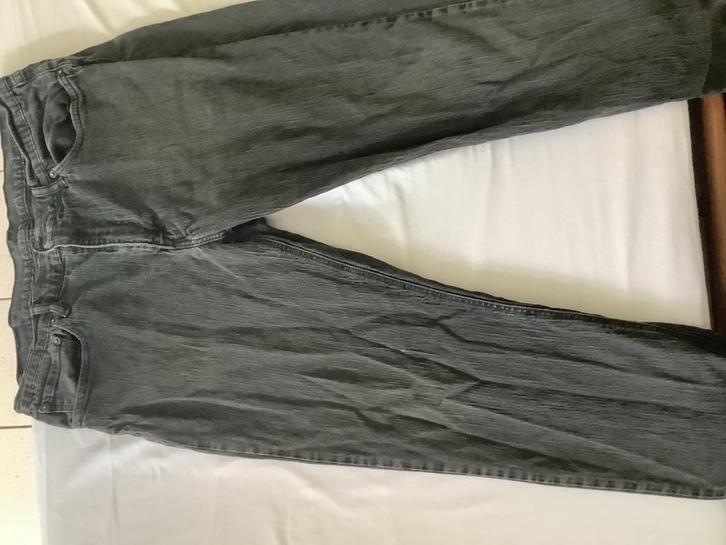 Levi spijkerbroek zwart maat 34- 32, Kleding | Heren, Spijkerbroeken en Jeans, Zo goed als nieuw, W33 - W34 (confectie 48/50)