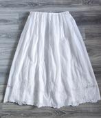 Witte maxi rok met broderie maat 42 Nieuw, Kleding | Dames, Rokken, Primark, Wit, Maat 42/44 (L), Nieuw
