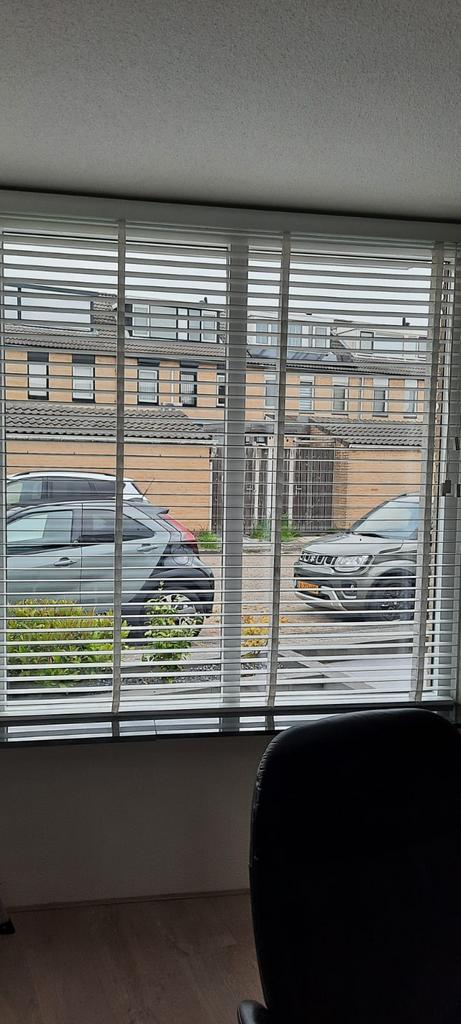 Jaloezieen wit, Huis en Inrichting, Overige Huis en Inrichting, Zo goed als nieuw, Ophalen