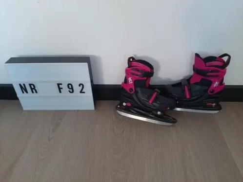 NIJDAM IJSHOCKEYSCHAATSEN maat 30 31 32 33, Sport en Fitness, IJshockey, Gebruikt, Schaatsen, Ophalen of Verzenden