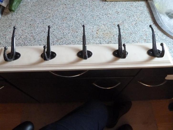 IKEA wandkapstok wit 5 haken, Huis en Inrichting, Woonaccessoires | Kapstokken, Zo goed als nieuw, Wandkapstok, Minder dan 100 cm