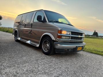 Chevrolet express chevy van 1500 beetje werk grijs kentken beschikbaar voor biedingen