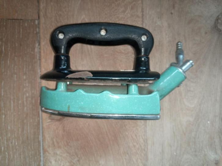 Retro gasstrijkijzer uniek verzamelobject, Verzamelen, Overige Verzamelen, Gebruikt, Ophalen