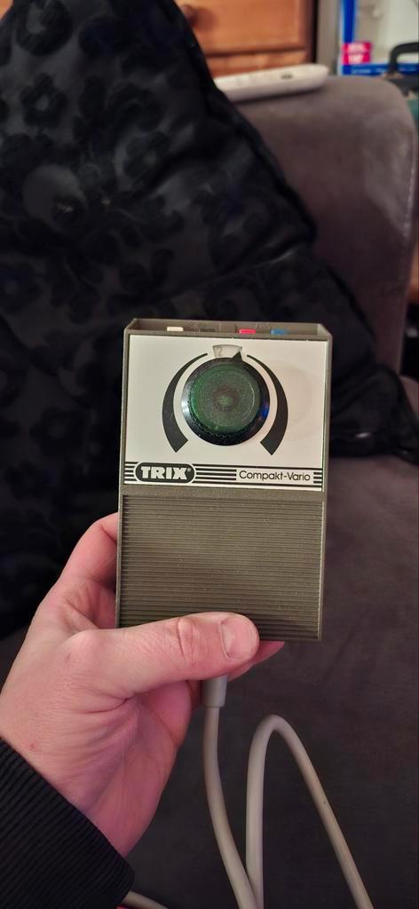 Transformator trix en piko, Hobby en Vrije tijd, Modeltreinen | H0, Transformator of Voeding, Gelijkstroom, Trix, Ophalen of Verzenden