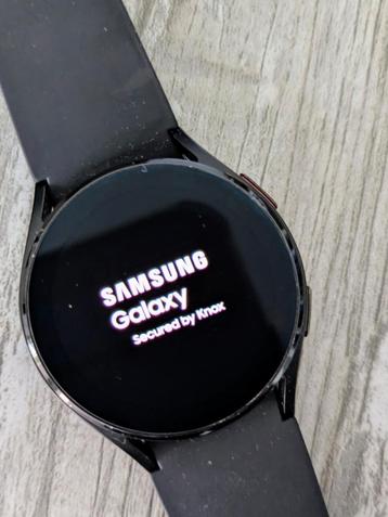 Samsung Galaxy watch4 LTE 40mm beschikbaar voor biedingen