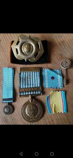 Embleem, medailles Korea NDVN, Verzamelen, Militaria | Algemeen, Embleem of Badge, Nederland, Ophalen of Verzenden, Landmacht