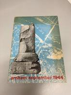 Arnhem september 1944 Gijsbers en van Loon, Boeken, Oorlog en Militair, Ophalen of Verzenden, Tweede Wereldoorlog, Gelezen, Algemeen