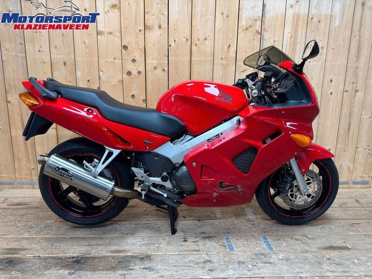 HONDA VFR 800 FI | IN SUPER NETTE STAAT | VFR800, Motoren, Motoren | Honda, Bedrijf, Sport, meer dan 35 kW, 4 cilinders, Motorrijbewijs A