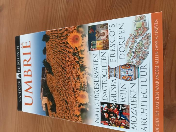 Giovanni Francesio - Umbrië, Boeken, Reisgidsen, Zo goed als nieuw, Reisgids of -boek, Europa, Capitool, Verzenden