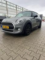 Mini Mini 3-deurs 1.5 bj 2018 Grijs full opties pano dak, Auto's, 47 €/maand, Origineel Nederlands, Te koop, Zilver of Grijs