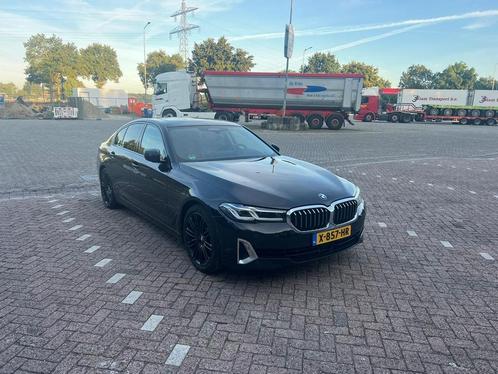 BMW 5-Serie 530i 252pk Xdrive Aut. 2022 Zwart, Auto's, BMW, Particulier, 5-Serie, Hybride Elektrisch/Benzine, Sedan, Automaat
