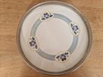 Mooi rond porseleinen dienblad met opengewerkte rand, Antiek en Kunst, Antiek | Porselein, Ophalen of Verzenden