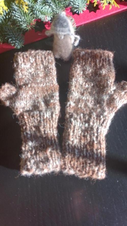 Alpaca polswarmers bruin wit handgemaakt, Kleding | Dames, Mutsen, Sjaals en Handschoenen, Nieuw, Handschoenen, Maat 38/40 (M)