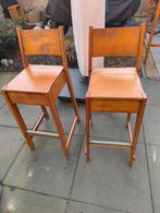 Twee houten barkrukken, 2 krukken, Ophalen of Verzenden, 60 tot 90 cm